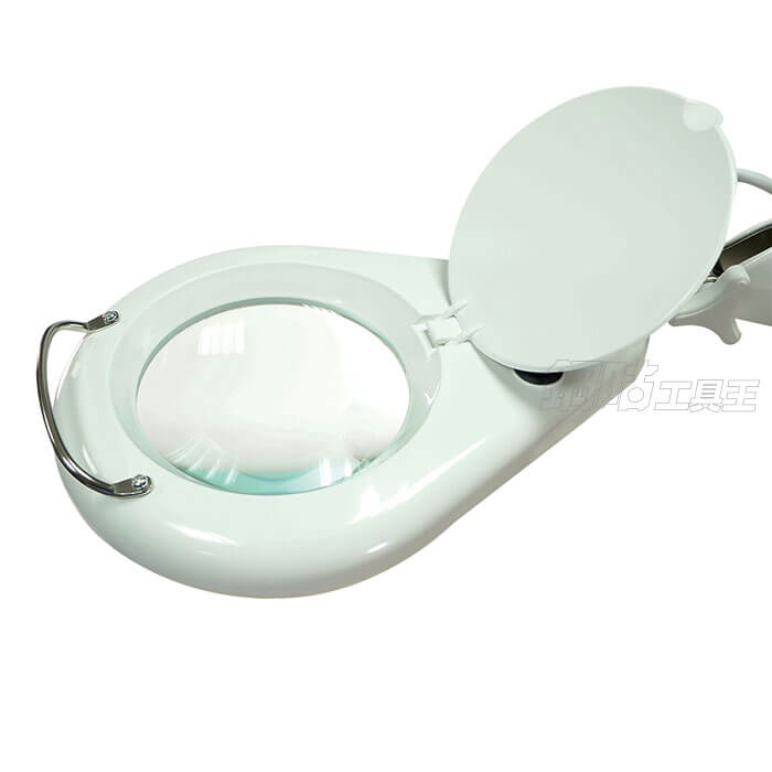 206.530 LED照明放大鏡5倍100~240V三插-1 206.530 LED照明放大鏡5倍100~240V三插-1